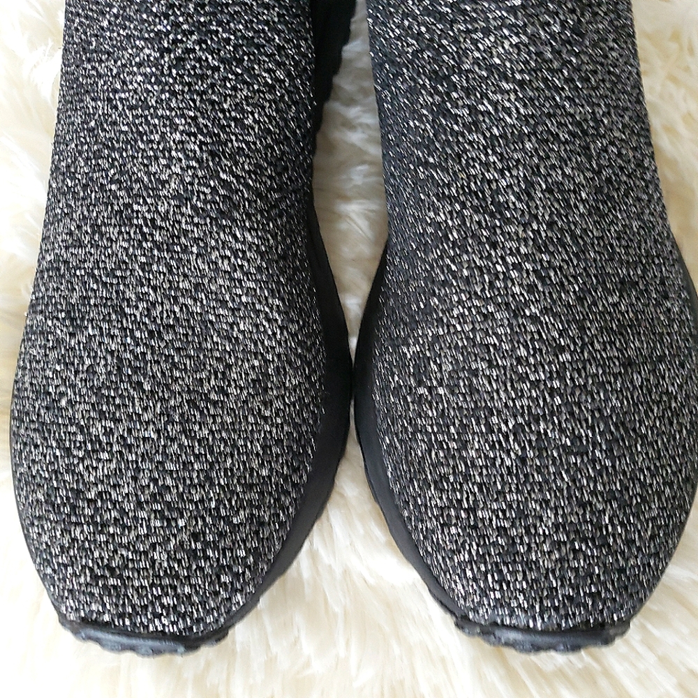 MICHAEL KORS Bodie Black and Silver Metallic Knit Sneaker Bootie--NEW--7 - Picture 6 of 16